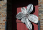 Βουρτσισμένα γλυπτά λουλουδιών τέχνης γλυπτών μετάλλων λήξης υπαίθρια για τη δημόσια διακόσμηση προμηθευτής