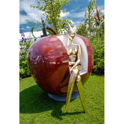 Καλή τιμή. “Contemplation” – Bronze Figure on Powder-Coated Apple Chair σε απευθείας σύνδεση