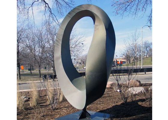 Καλή τιμή. Σύγχρονο διακοσμητικό μεγάλο γλυπτό τοπίων μετάλλων κήπων στο χρώμα συνήθειας σε απευθείας σύνδεση