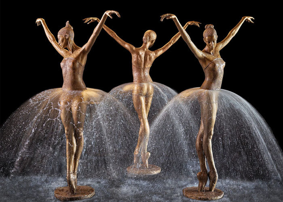 Υπαίθρια πηγή νερού Ballerina χαλκού διακοσμήσεων κήπων με το μέγεθος 180cm ύψος
