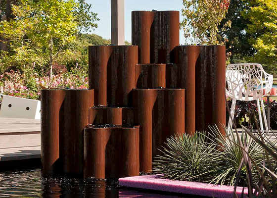 Προσαρμοσμένο εξωτερικό Corten Steel Column Υδροπηγή για κήπο